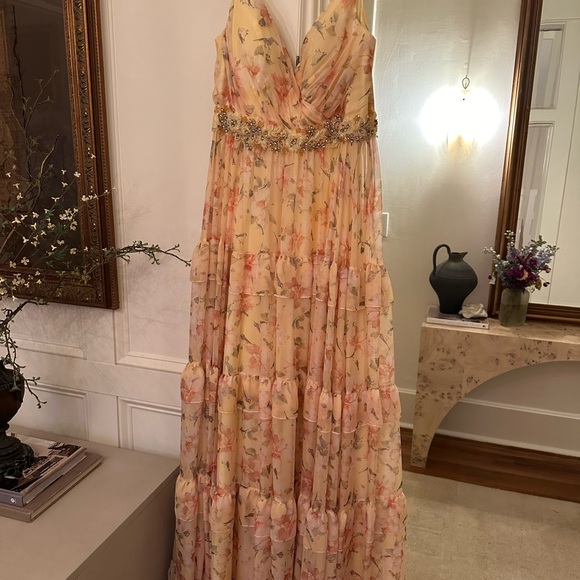 Mac Duggal Floral Tiered Gown - Picture 5 of 6